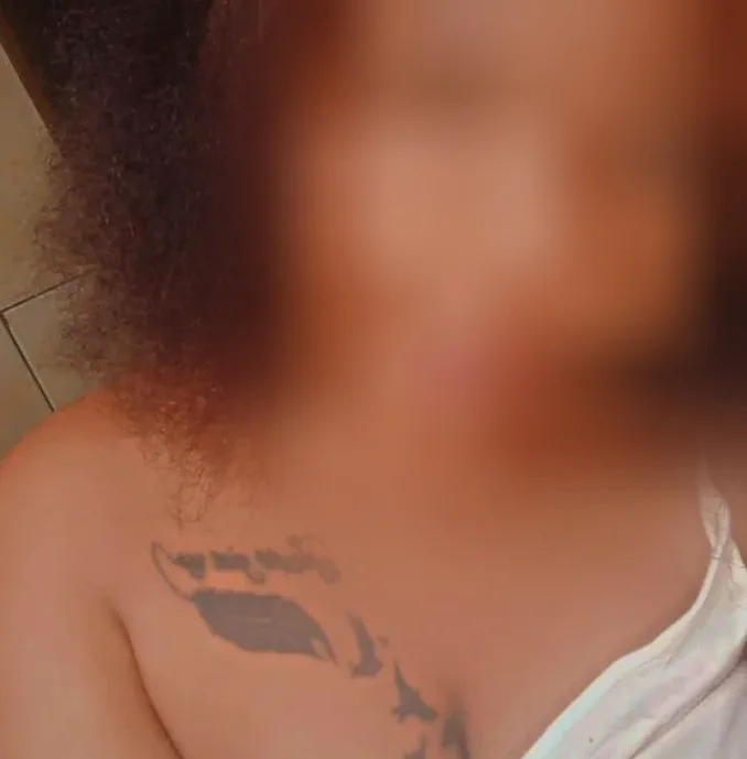 Andrea, 29